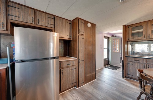 Radcliff House | 6 Mi to Fort Knox! Rural Family Home, Pets Welcome