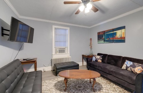 Hamilton Apartment | 6 Mi to Historic Leesburg: Apt w/On-Site Dining