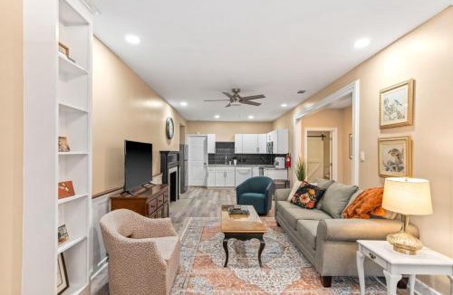 Natchez Apartment | 610 Franklin - Downstairs - 2 Bed, 2 Bath, Heart of Downtown, Pet Friendly with fee