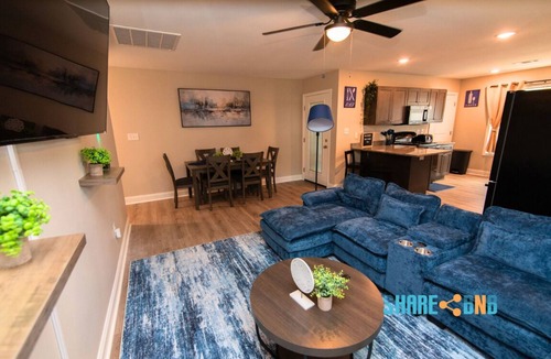 Jacksonville House | 6BR Corporate Housing Near LRAFB — Crews, Military & Teams