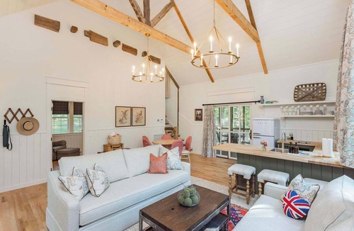 McEwen House | 7 Cottages at Buckhorn Hollow - Sleeps 28