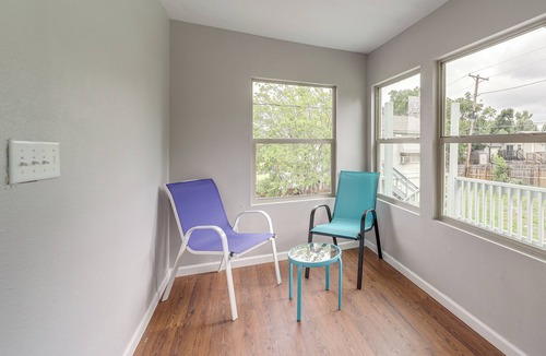 Oakhurst Apartment | 7 Mi to Dtwn: Authentic Haunted Apt in Tulsa!