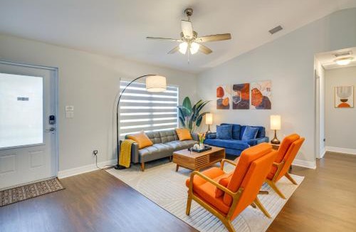Fort Myers House | 7 Mi to River District: Cape Coral Home w/Lanai
