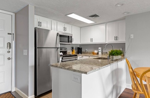 Gatlinburg - Pigeon Forge Condo | 70 m² Condo ∙ 2 bedrooms ∙ 6 guests