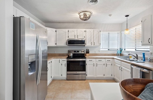 Shipyard Plantation House | 78 Kingston Dunes | 5 Bed | Dog Friendly | Screened Porch/Pool | STR #058680