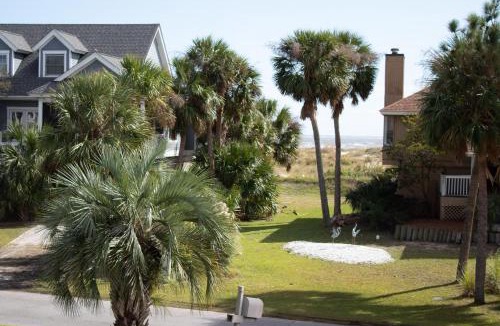 Saint Helena Island House | 788 Marlin Drive