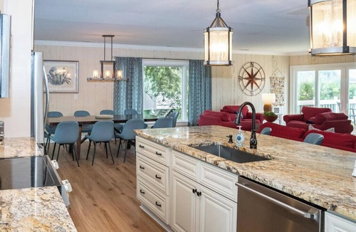 Saint Helena Island Cabin | 796 Marlin Dr