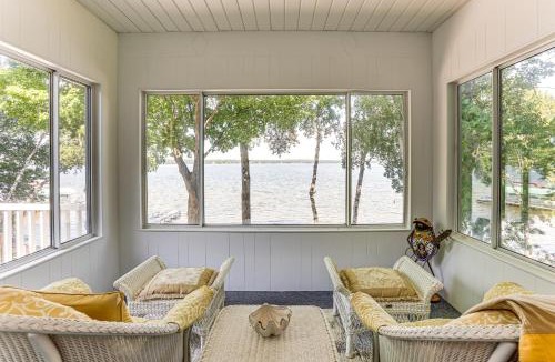 Grawn House | 8 Mi to State Park: Duck Lake Waterfront Home