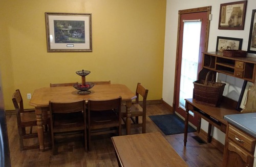 Somerset House | 9 Bdrm/Wooded Area/Large Decks/Lake Cumberland/Somerset Area