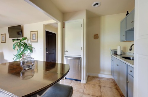 Hoover Apartment | 9 Mi to UAB: Tranquil Remote-Work Escape!