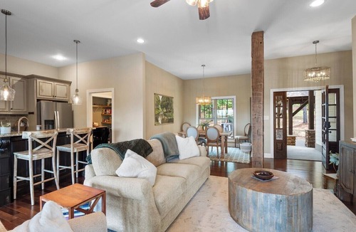 Bremen House | A&A Lake House - Luxury and ease on beautiful Smith Lake!