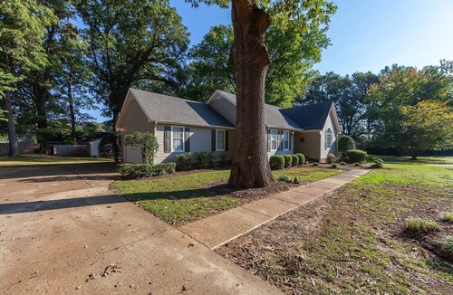 Jackson House | A charming 3-bedroom house with AC, WiFi in enchanting Jackson.