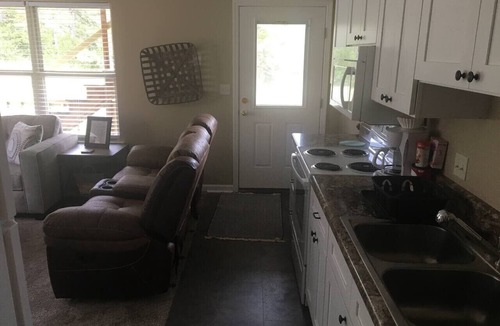 Gibson Apartment | a cozy, quiet, rural hideaway close to everything2