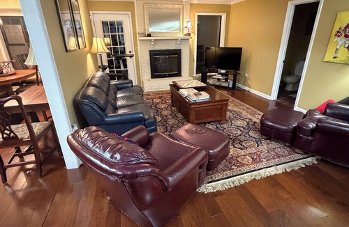 Royal Oaks House | a GOLDing Home - minutes from Ole Miss and The Square