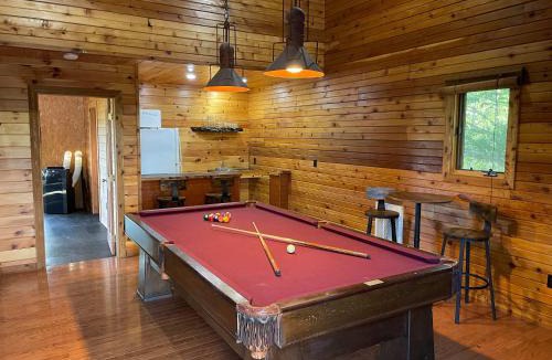 Cosby House | A Hikers Dream - 34 Acres Hot Tub Views Trails