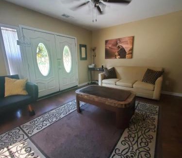 Oxford House | A Peaceful Hidden Treasure in Oxford GA