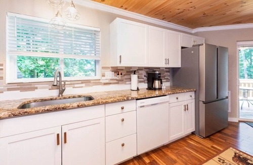 Maggie Valley Cottage | A Round the Glen -Unique 2BR, 2BA, Fenced Yard, Firepit