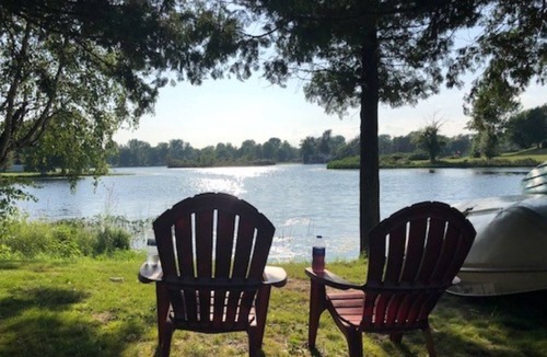 Deford House | A Rural Lake Cottage