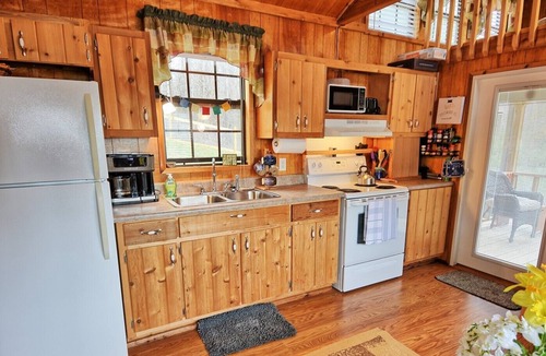 Laurel Springs Cabin | A Serenity Cabin-1 BR Tiny Home, Pet Friendly with Fenced Yard, AC, WIFI