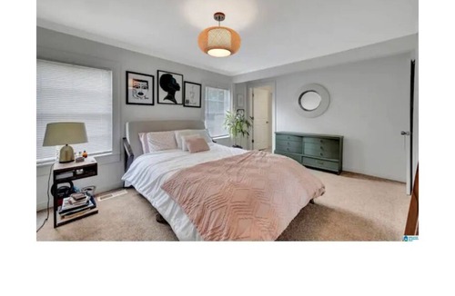 Center Point House | A stylish 3 bedroom 3 bathroom bungalow