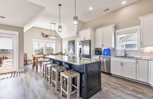 Colington House | A Summer Place Too | 1170 ft to the beach | Dog Friendly, Private Pool, Hot Tub