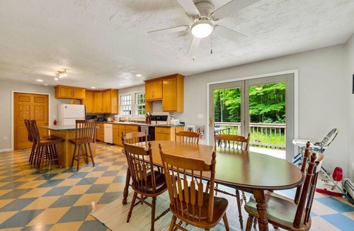 Sturgeon Bay House | A Woodsy Retreat Surreounded by nature