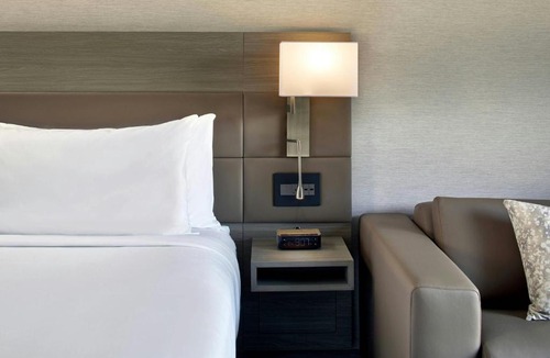 Durham Hotel | AC Hotel by Marriott Durham Duke University