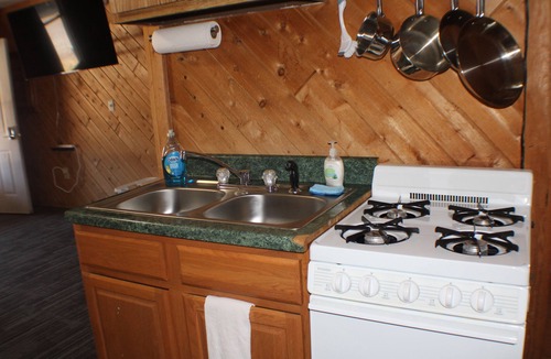 Chassell Cabin | AC4 Northwoods Getaway perfect for relaxing getaway