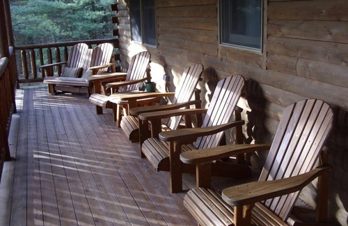 North Glade Hills Cabin | Access Lake from Cozy Seclusion- 3 Acres, Private Trail, Canoe - Sleeps 6-8