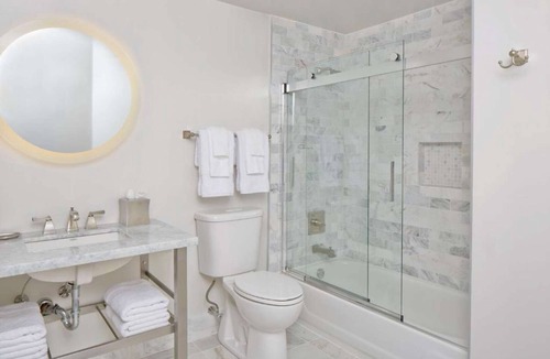 Midtown Hotel | Across from Fox Theatre | Dining + Full Kitchen