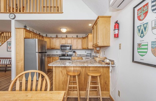 McHenry Cottage | Adlerskron by Taylor Made Deep Creek