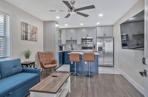 Urbandale Nations House | Adorable 1-bedroom house with fenced yard in fabulous Nashville