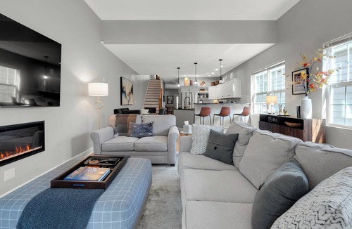 Highlands House | Affordable Luxury-All Kings-5 min to Urban Bourbon