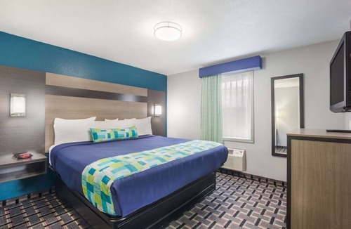 Salem Hotel | Affordable Salem Lodging Close to Speedway & Outdoor Adventures