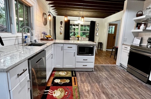 Clayton Cottage | Affordable specials! Close to everything; even Historic downtown. Guests love it