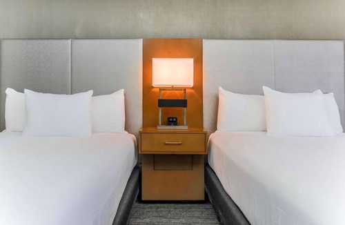 East Point Hotel | Airport Proximity Made Easy – Room w/Seasonal Pool Access + Free Shuttle