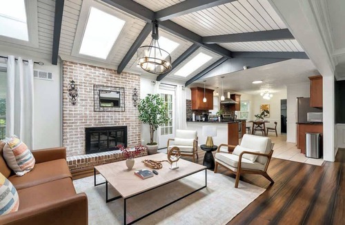 Norcross House | ALL Kings!/Gameroom/Huge Deck/Family Friendly