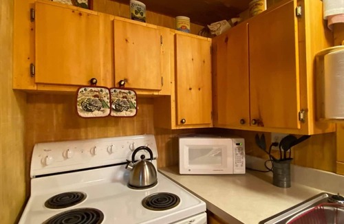 Kegley House | Almost Heaven Hideaway secluded 18+ acre creek, firepit, hiking, near ATV trails