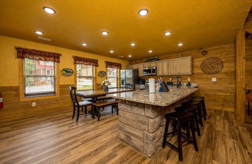 Gatlinburg Ski Chalet | Almost Heaven – Luxury 4BR Chalet with Indoor Pool, Sauna , Game room, sauna