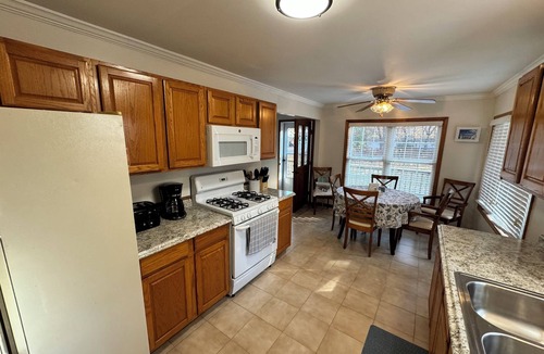 Caseville House | Amazing 2-bedroom house only 0.25 Miles from the beach