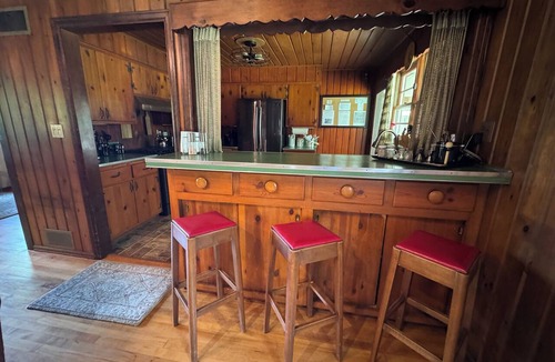Washington Island House | Amazing Sunsets 280 Ft. Shore 2.5 Acres Great Cottage!