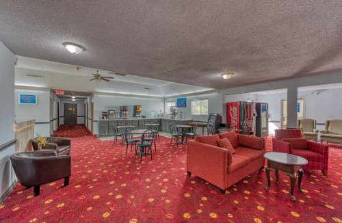 Dundee Hotel | American Inn & suites