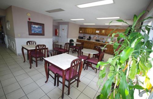 Lenoir Hotel | American Motel - Lenoir