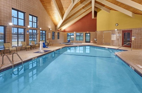 Greenville Hotel | AmericInn by Wyndham Greenville