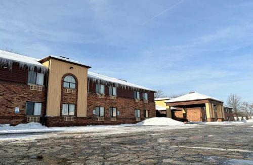 Holland Hotel | AmericInn by Wyndham Holland MI
