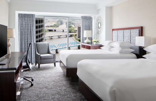 Downtown Hotel | Amway Grand Plaza, Curio Collection by Hilton
