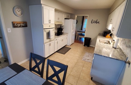 Open Gates House | Andrea Abode: Pet Friendly, Pool Table, Foosball & 4 Miles to Rupp Arena