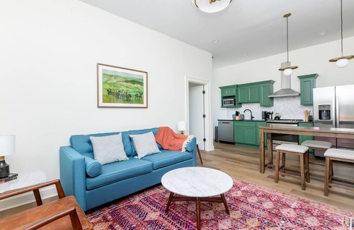 Butchertown Apartment | Angel's Share @Tartan House - 2BR 1BA Sleep 6