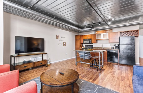 Old West Side Apartment | Ann Arbor City Club Apartments