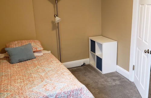 Ludington Apartment | Apartment close to beach, marina, downtown shops and restaurants